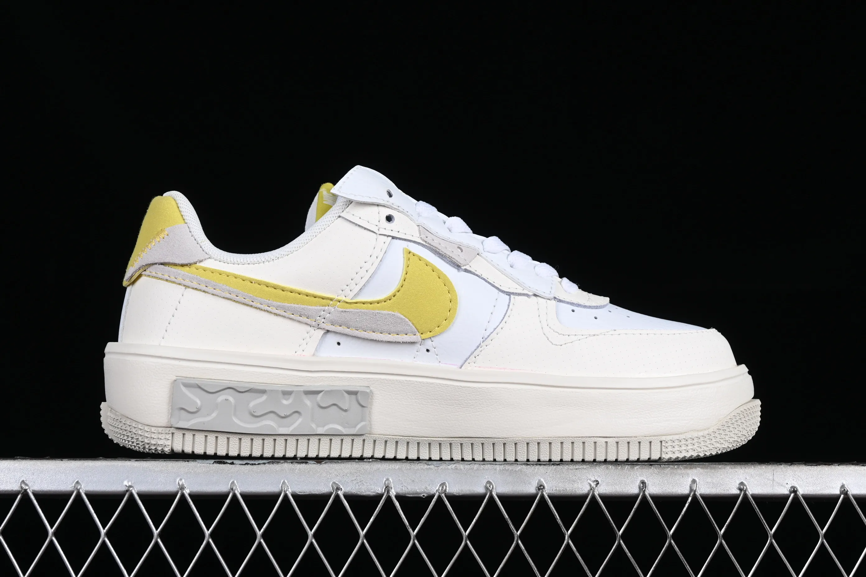 All categories Nk Air Force 1 Air Force series Nk Air Force 1 Fontanka Air Force low-top Nk Air Force 1 Fontanka Fontanka series Beige Gray Air Force One low-top casual sneakers DV6984-100
